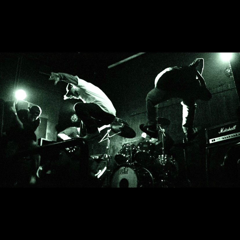 跳ね上がるローライダーのインパラがモッシュピットに突っ込んでいく」BEYOND HATE 5thアルバム『SZOK West Side  Stories』オフィシャルレビュー | F.O.U TERMINAL